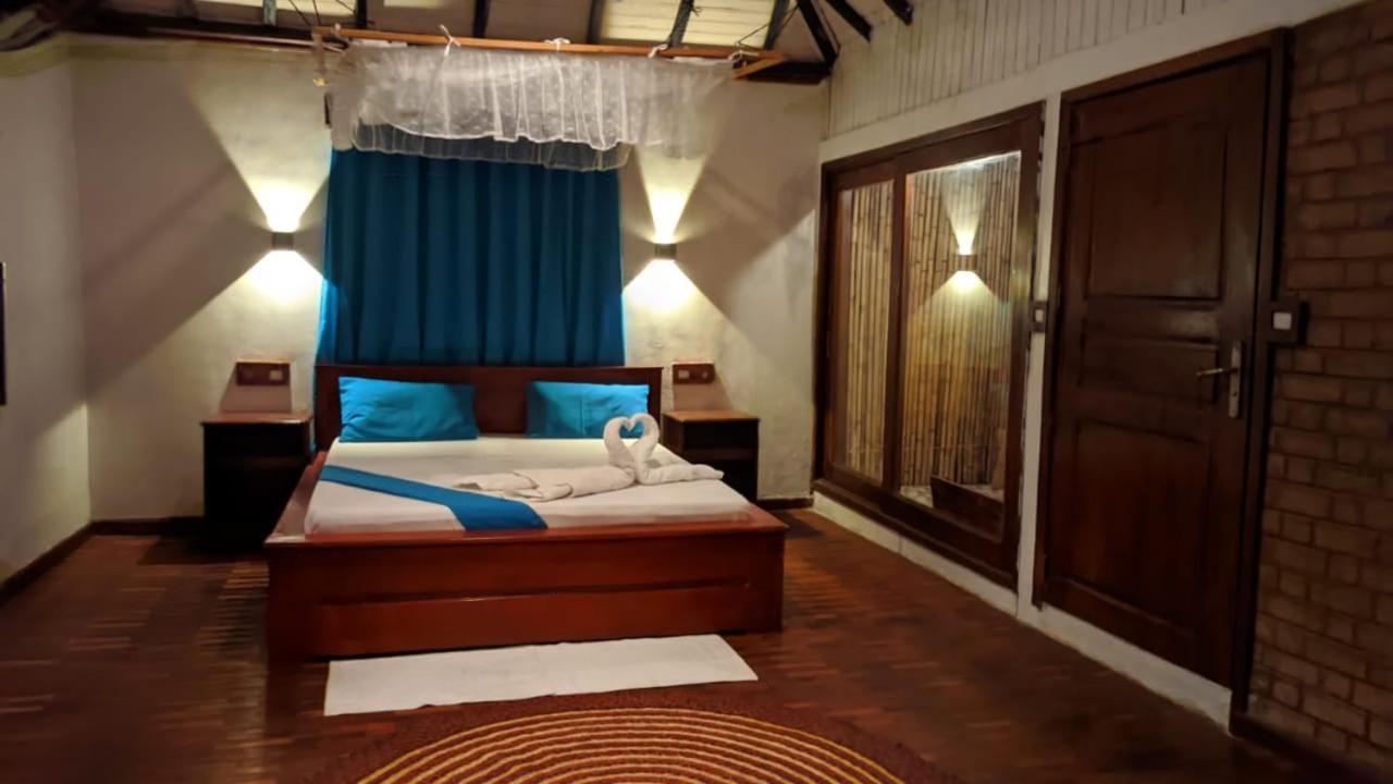 Ampazony Oasis Lodge Mahajanga Zewnętrze zdjęcie