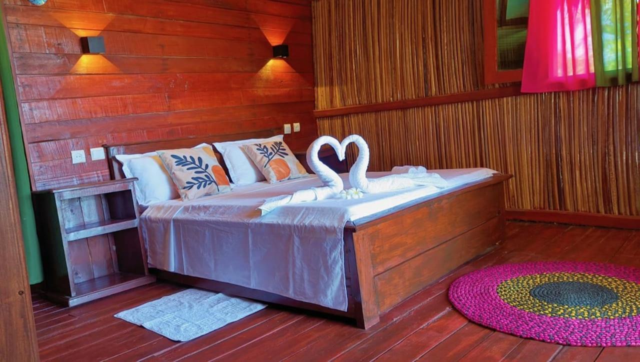 Ampazony Oasis Lodge Mahajanga Zewnętrze zdjęcie