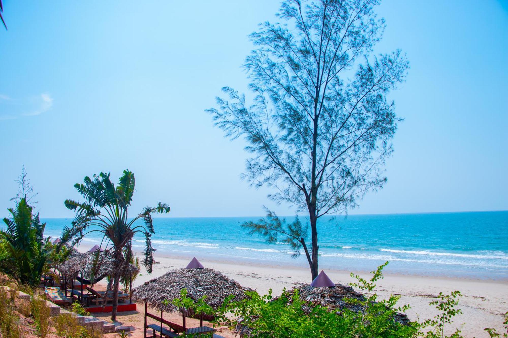 Ampazony Oasis Lodge Mahajanga Zewnętrze zdjęcie