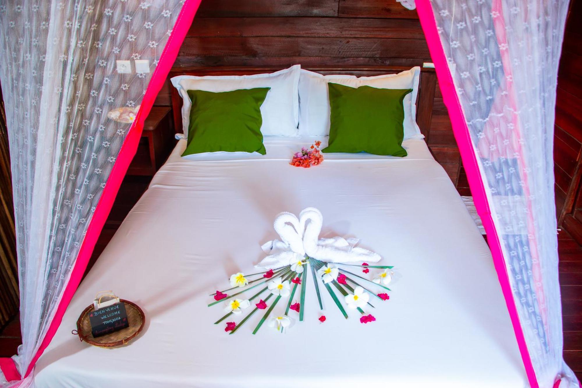 Ampazony Oasis Lodge Mahajanga Zewnętrze zdjęcie