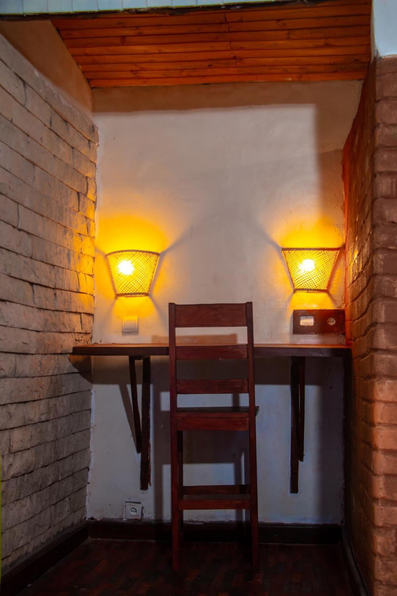 Ampazony Oasis Lodge Mahajanga Zewnętrze zdjęcie