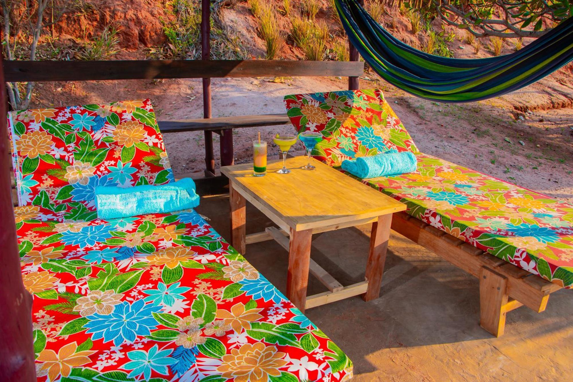 Ampazony Oasis Lodge Mahajanga Zewnętrze zdjęcie